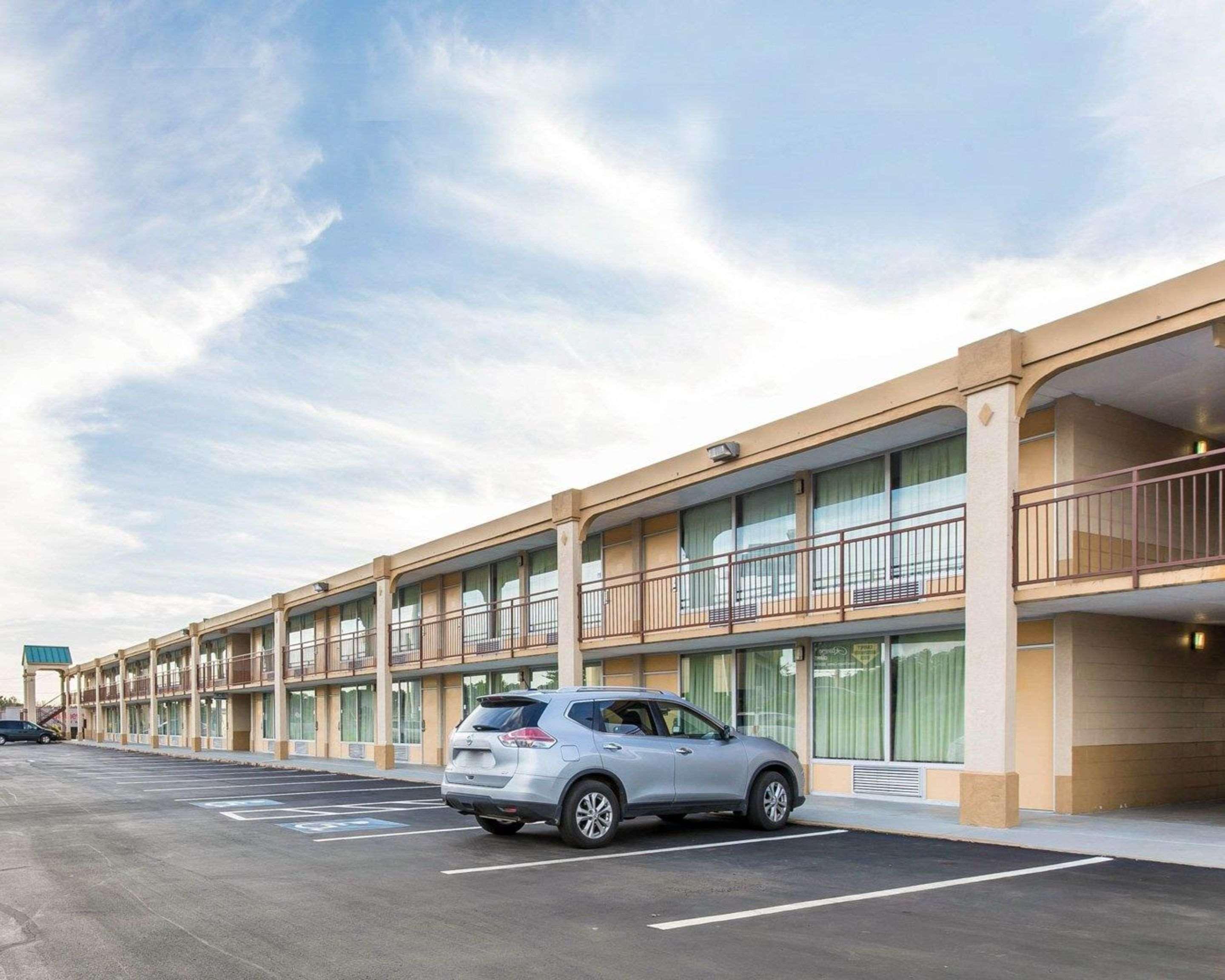 Econo Lodge Calhoun Exterior foto