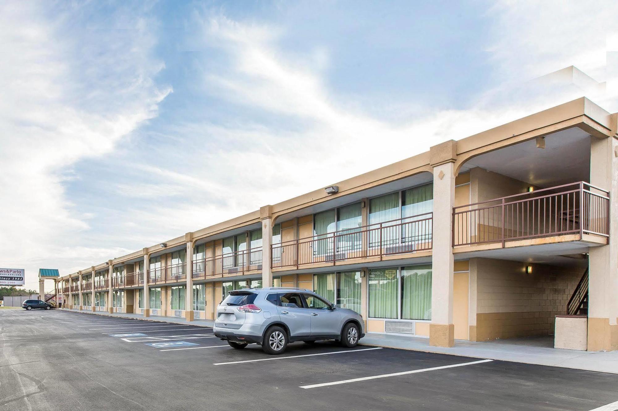 Econo Lodge Calhoun Exterior foto